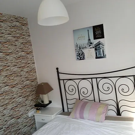 Spacious In Center Of Appartement Ayía Nápa