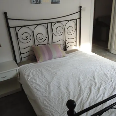 Apartment Spacious In Center Of *